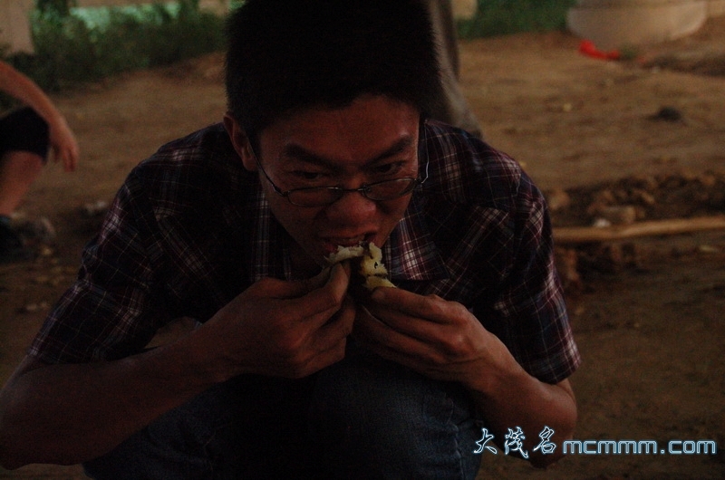 nEO_IMG_DSC_2025.jpg