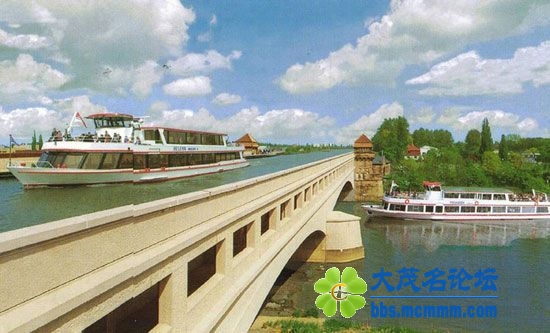 121504107_41n.jpg