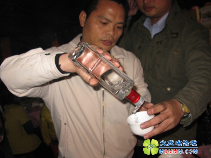 Ƭ 047.jpg