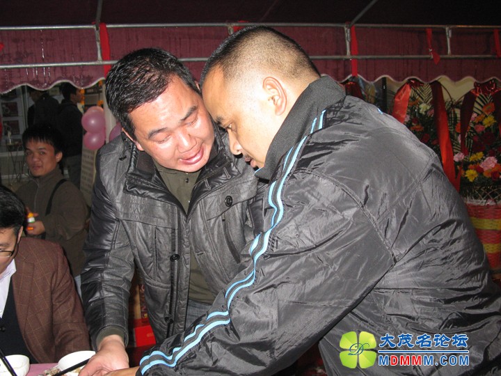 Ƭ 052.jpg