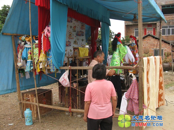 Ƭ 048.jpg