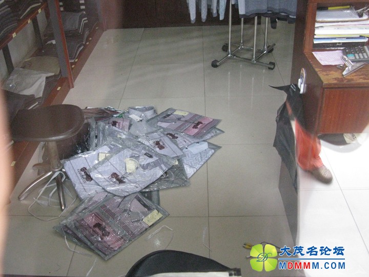 Ƭ 009.jpg