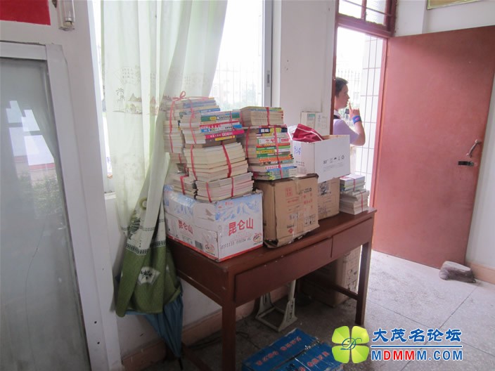 Ƭ 084.jpg