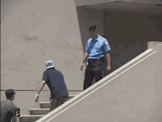 962bd40735fae6cd0b5fedfe0fb30f2443a70f41.gif