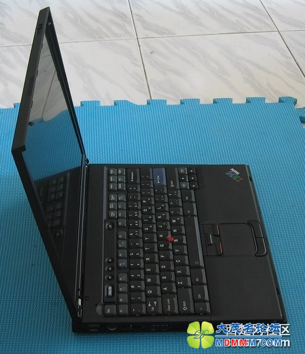 114225vyyq89vyfmufy8q3[1].jpg