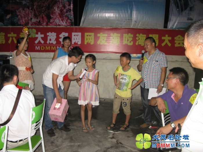 Ƭ 047.jpg