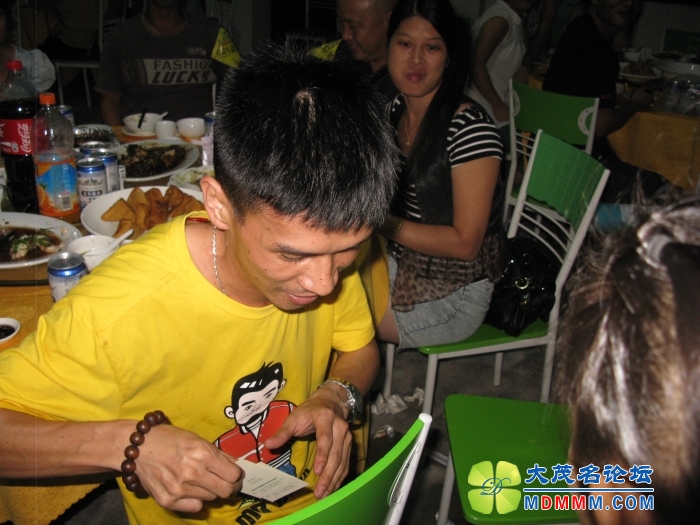Ƭ 048.jpg