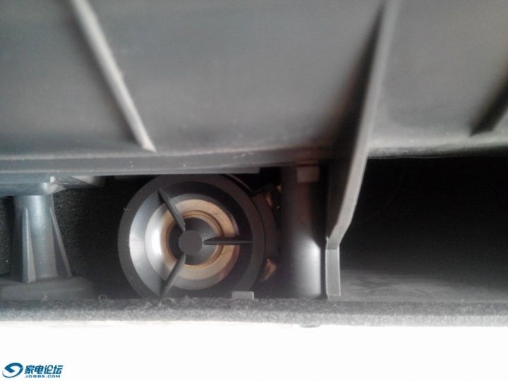 100106ls4llqjq7tza11qe[1].jpg
