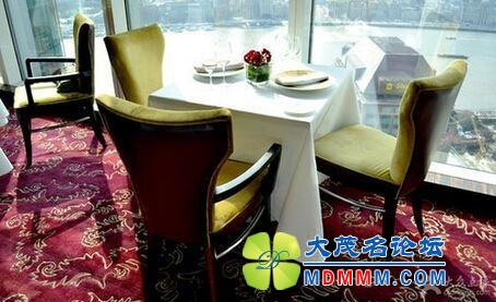 getimg.php?url=http%3A%2F%2Fimg1.gtimg.com%2Fgd%2Fpics%2Fhv1%2F40%2F150%2F1688%2F109800490.jpg
