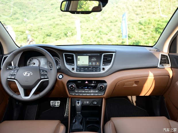 d_autohomecar__wKgH2lXlAzaAN7a9AAbP7_WOLq4019.jpg