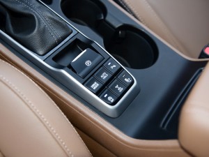 d_autohomecar__wKgH2lXlAzaAN7a9AAbP7_WOLq4019.jpg