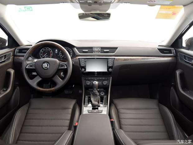 d_autohomecar__wKgH5lYJDjmASvgIAAqSdh7CPZg278.jpg