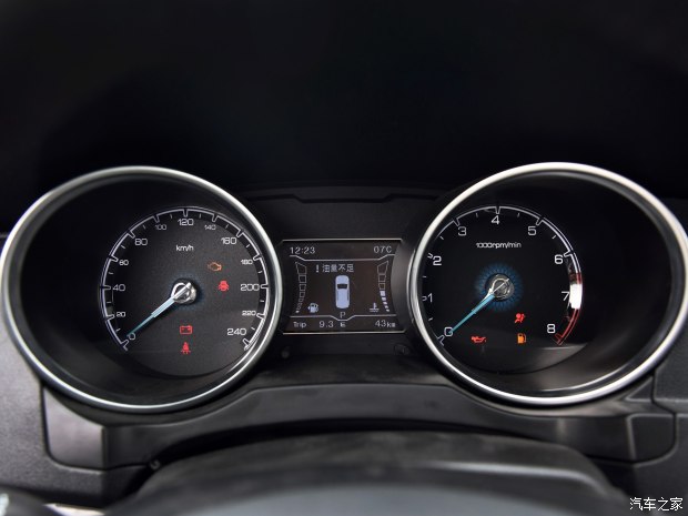 众泰汽车 众泰SR7 2015款 基本型