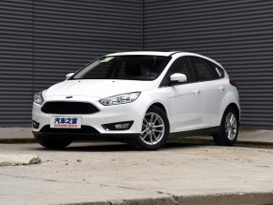 长安福特 福克斯 2015款 两厢 1.5L GTDi 自动精英型