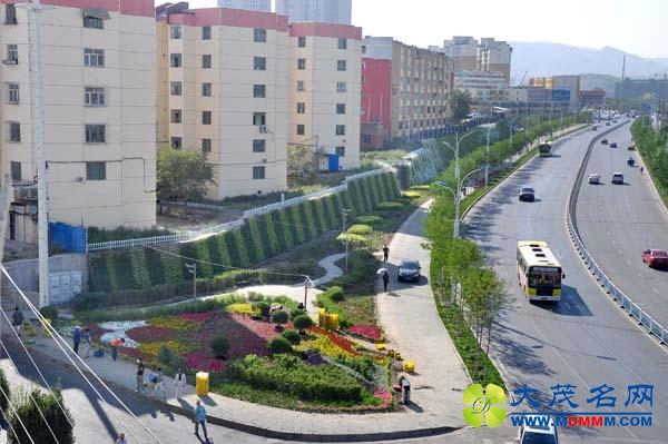 这些年各地短命的“巨资巨型”雕塑有多少？