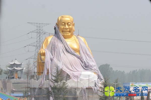 这些年各地短命的“巨资巨型”雕塑有多少？