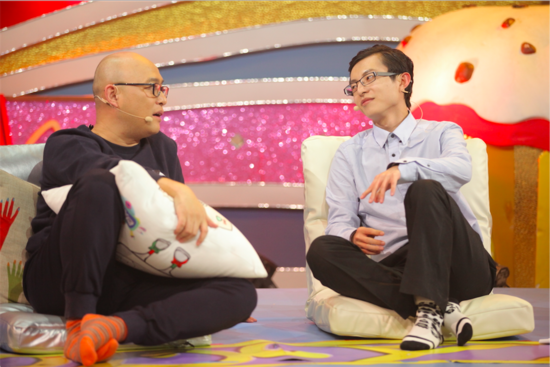 孟非和发明家。