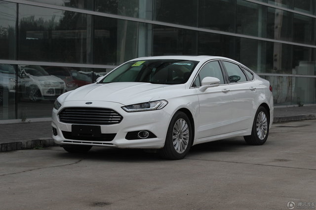 2013款 蒙迪欧 2.0L GTDi 200豪华型 （典雅白）