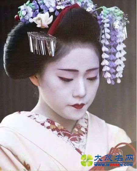 在日本当艺妓是一种什么样的体验