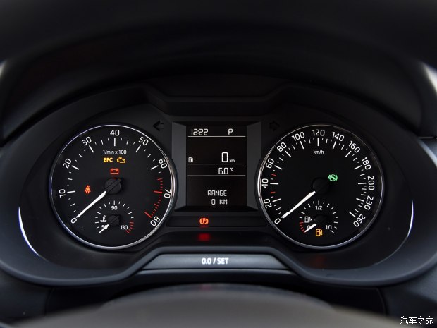 ˹´  2016 Ŀ 1.6L Զа