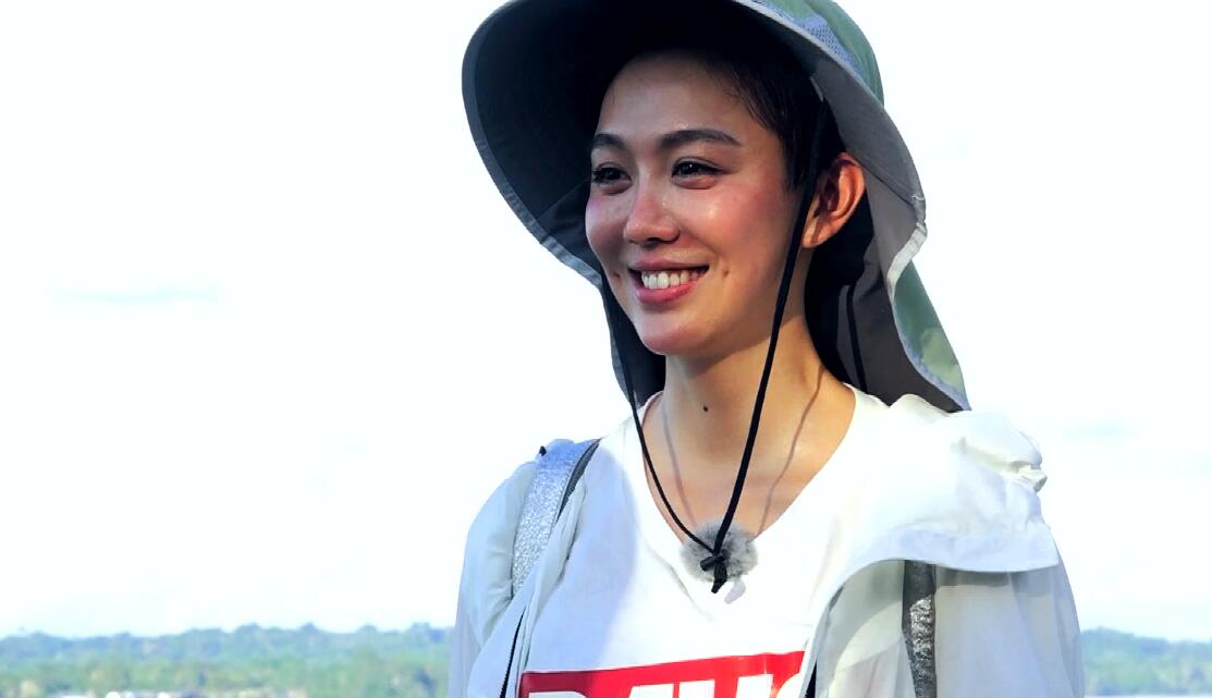 画面太浪漫！《花样姐姐》Henry单膝跪地表白姜妍
