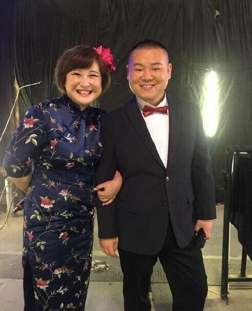 与贾玲有夫妻相？岳云鹏：今晚咱俩要个孩子吧