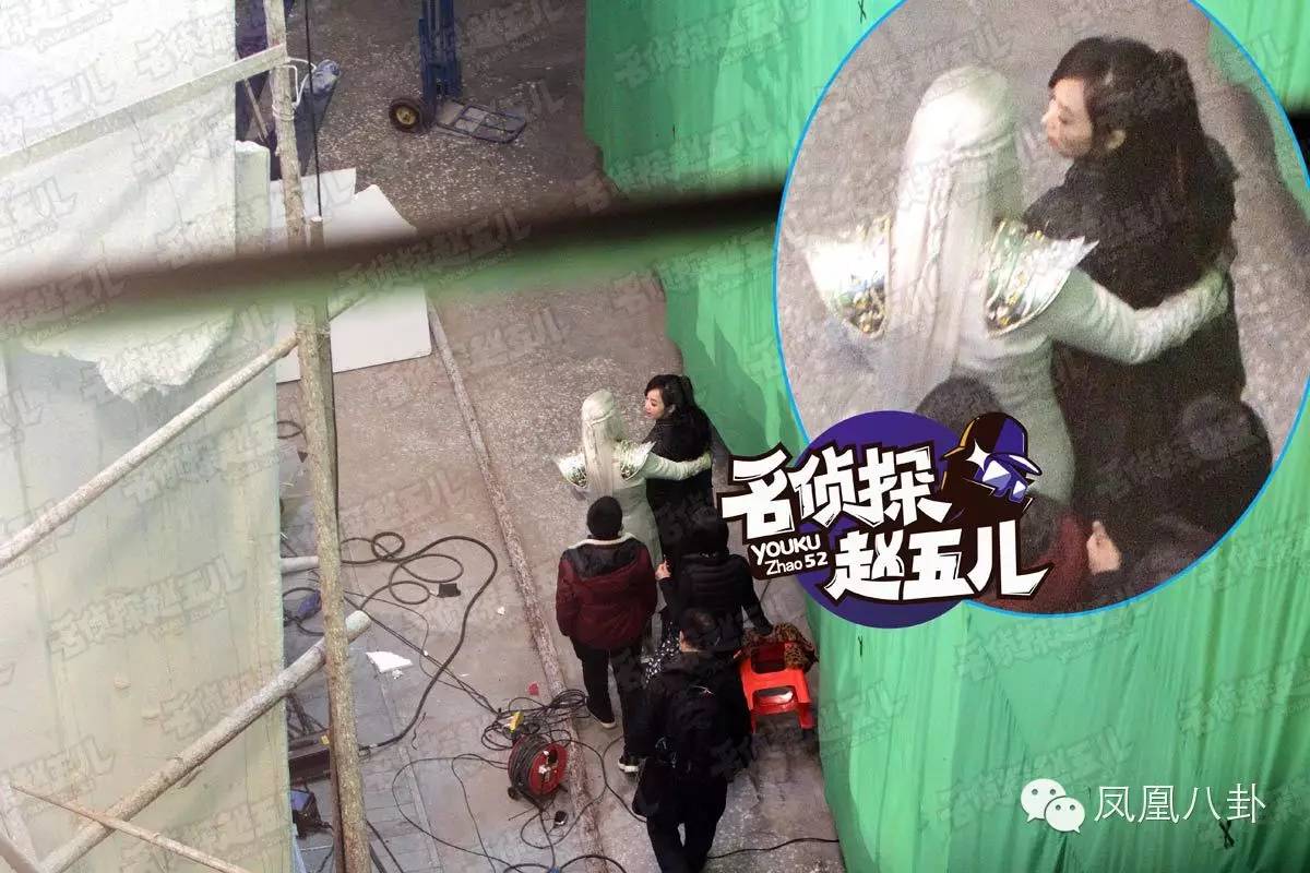 冯绍峰真和宋茜在一起？片场公然搂腰摸大腿(图)