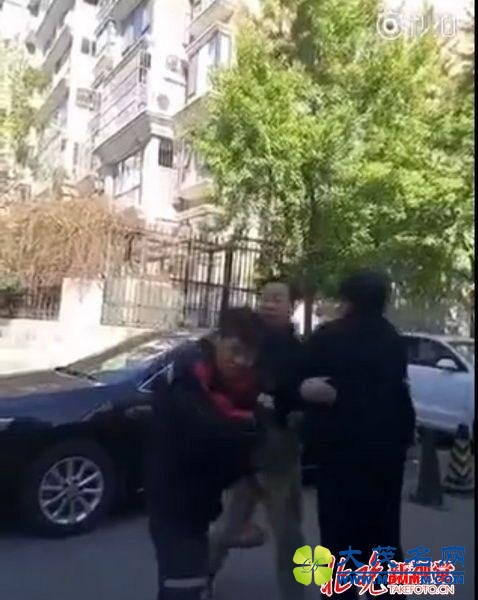 打快递员司机被人肉后道歉