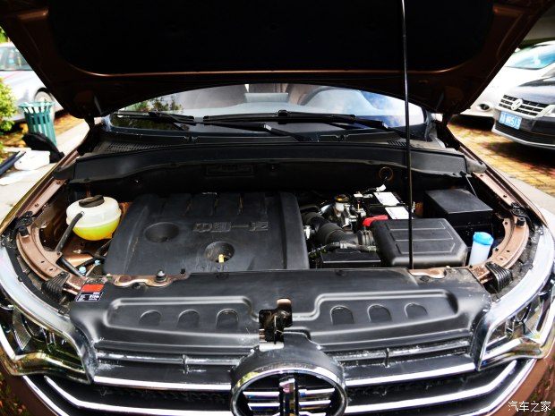 一汽吉林 森雅R7 2016款 1.6L 尊贵型
