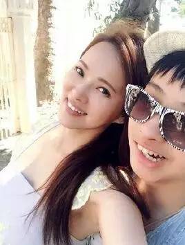 伊能静为拍孕照，累到脸肿宫缩…