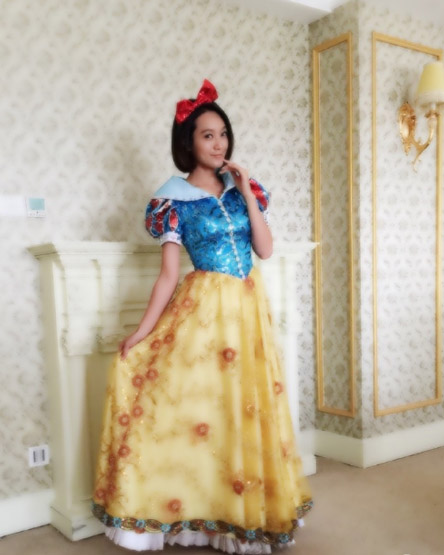 朱丹COS白雪公主…美是挺美，就是稍微黑了点