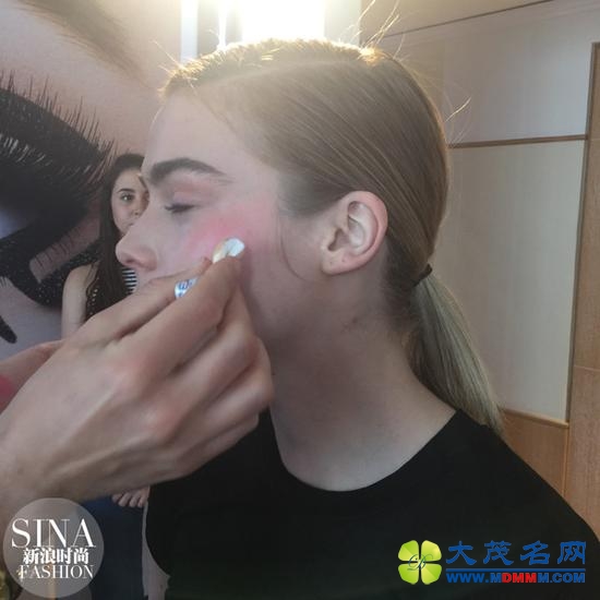 腮红叠加