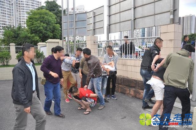 广西四名持枪伤人嫌犯在云南落网 曾向群众开枪