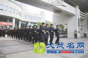 深圳将有更多警察上路巡逻