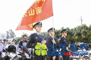 深圳将有更多警察上路巡逻