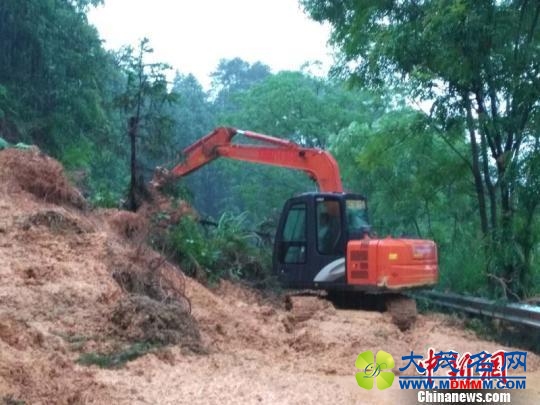 广西北部遭特大暴雨侵袭 最大降雨量达335毫米