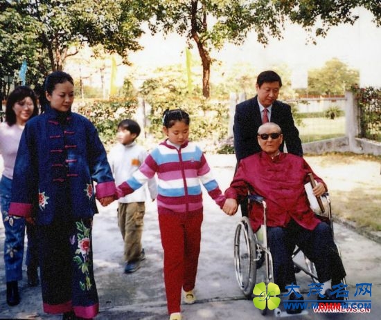 习近平“示范”领导干部如何过个“轻松端午节”