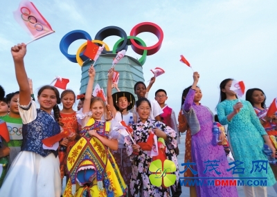 北京新地标诞生：奥林匹克塔永久悬挂五环标志(图)