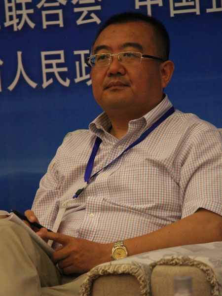 上海灵众投资咨询有限公司总经理郝聚民
