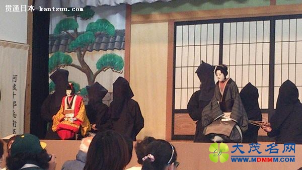 日本人迷恋人偶，因为假的比真的更真实