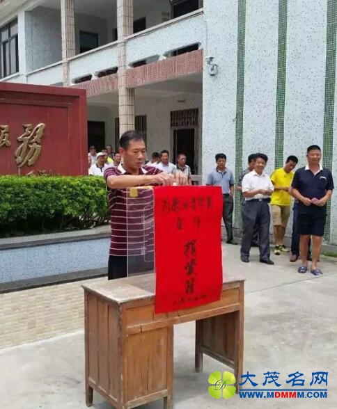 广东18天男婴在医院病亡 家属获赔90万后退还