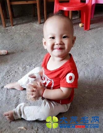 广东阳春1岁女婴失踪 屁股两侧和左肩有黑色胎记