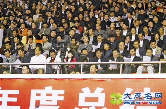 建立职业年金作为补充 退休待遇不低于旧标准