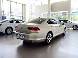 һ-  2017 380TSI DSG 