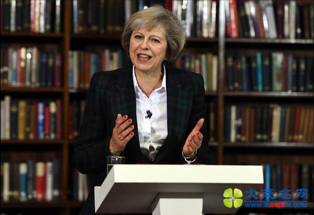 特里莎-梅将接替卡梅伦 成英国第2位女性首相