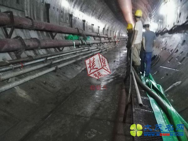 武汉地铁6号线在建坑道突现涌水涌沙