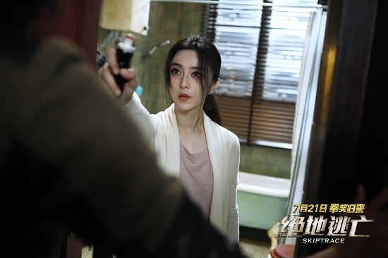 《绝地逃亡》曝纪录片 曾志伟：成龙的戏太苦不能接