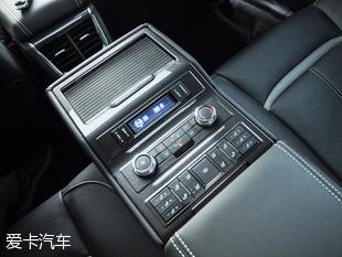务实派的选择 福特金牛座 vs 奥迪A6L