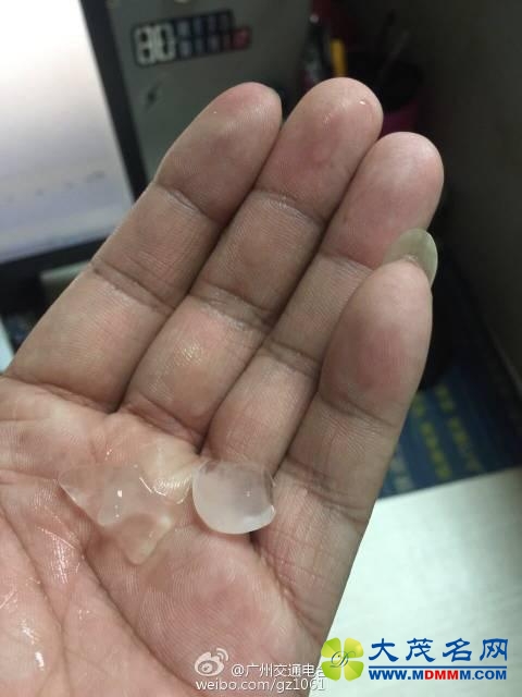 广州越秀白云突降冰雹 番禺发布冰雹橙色预警