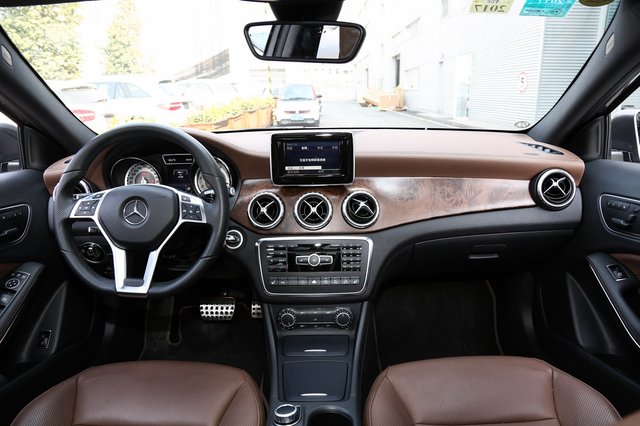 GLA 2016 GLA 260 4MATIC ˶